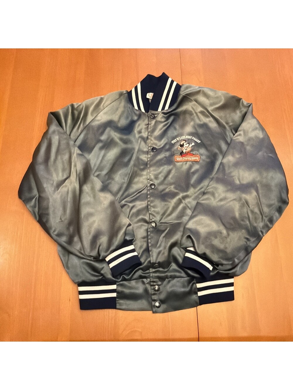 RARE Vintage Disney Mickey Mouse Fort Wilderness Bomber Jacket medium *Read*